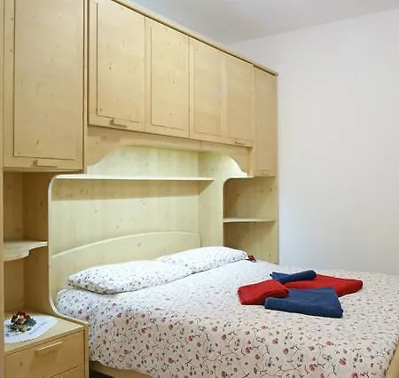 Hotel apartamentowy Chalet Al *