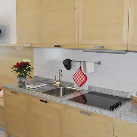Chalet Al Hotel apartamentowy Alleghe